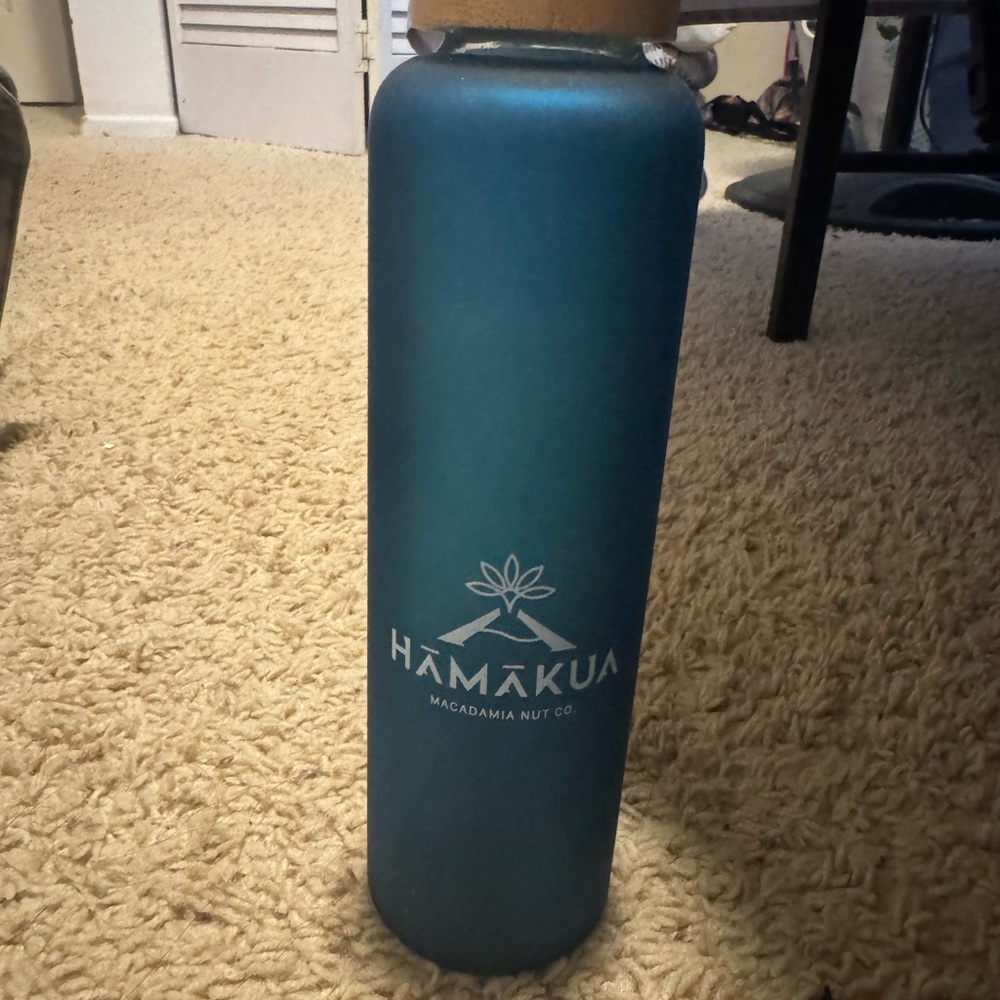 Hāmākua Macadamia Nut Company Blue Water Bottle